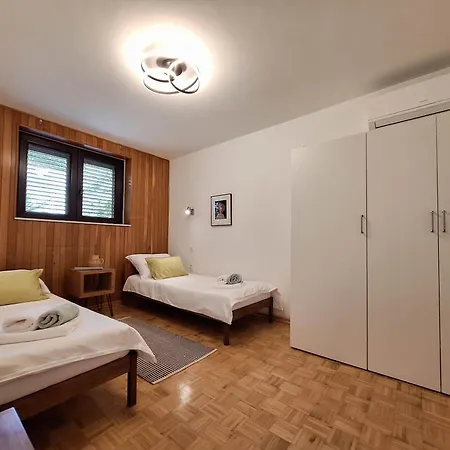 Vera Apartment